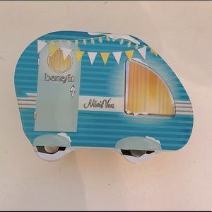 Benefit Minivan Gift Set